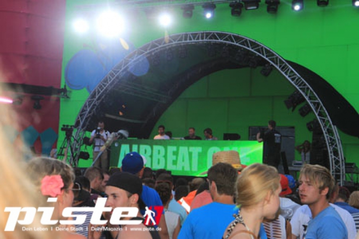 Airbeat-One 2013