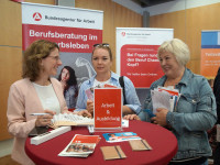 Frauen im Mittelpunkt: Infotag „Arbeit, aber wie?“